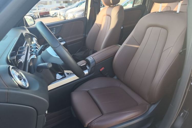 Used Mercedes-Benz GLB 2024 Refresh GLB 220 Dynamic Edition Left Front Seat