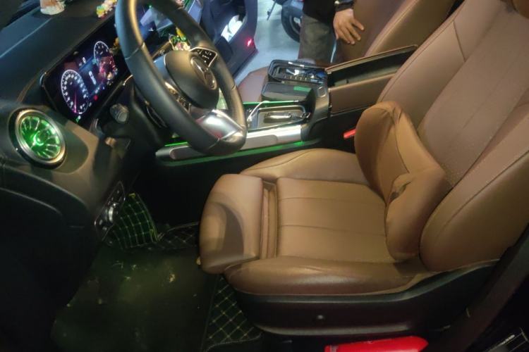 Used Mercedes-Benz GLB 2024-Year Restyled GLB 200 Dynamic Edition Left Front Seat