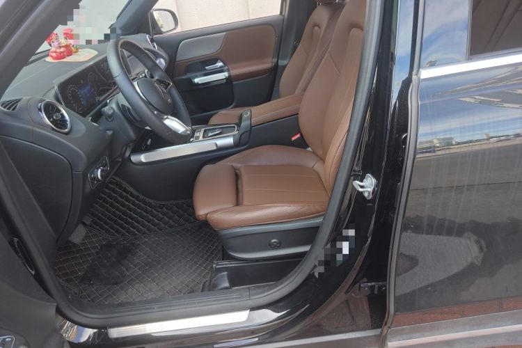 Used Mercedes-Benz GLB 2024 GLB 200 Fashion Model Left Front Seat