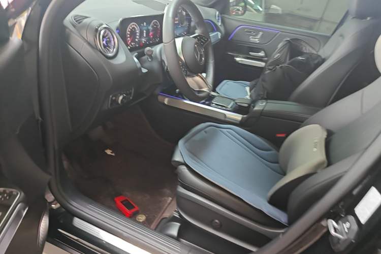 Used Mercedes-Benz GLB 2024 GLB 220 4MATIC Left Front Seat