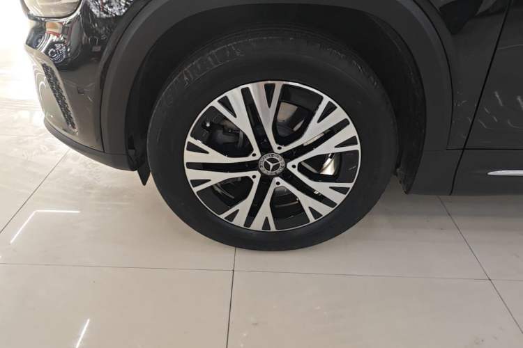 Used Mercedes-Benz GLB 2024 Refresh GLB 220 Dynamic Edition Left Front Wheel Hub