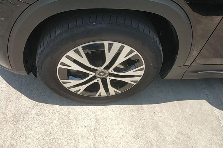 Used Mercedes-Benz GLB 2024 GLB 220 Dynamic Edition Left Front Wheel Hub