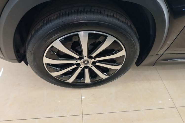 Used Mercedes-Benz GLB 2024 GLB 220 Fashion Model Left Front Wheel Hub