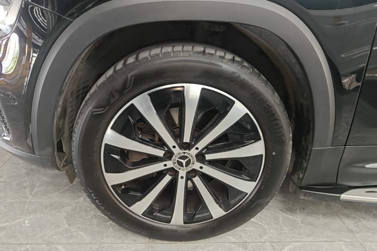 Used Mercedes-Benz GLB 2024 GLB 220 Fashion Model Left Front Wheel Hub