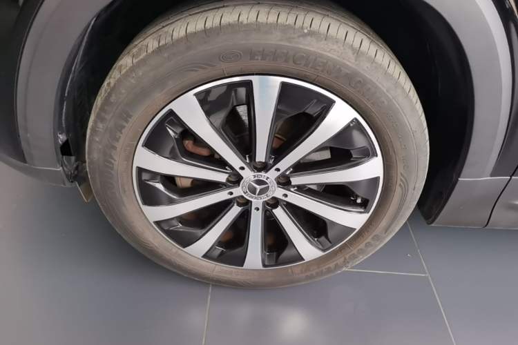 Used Mercedes-Benz GLB 2024 GLB 220 Fashion Model Left Front Wheel Hub
