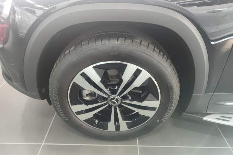 Used Mercedes-Benz GLB 2024 GLB 200 Fashion Model Left Front Wheel Hub