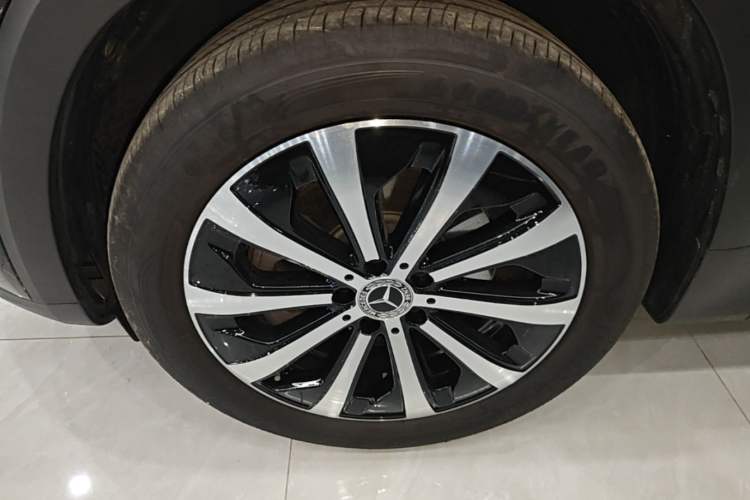 Used Mercedes-Benz GLB 2024 Refresh GLB 220 Fashion Edition Left Front Wheel Hub