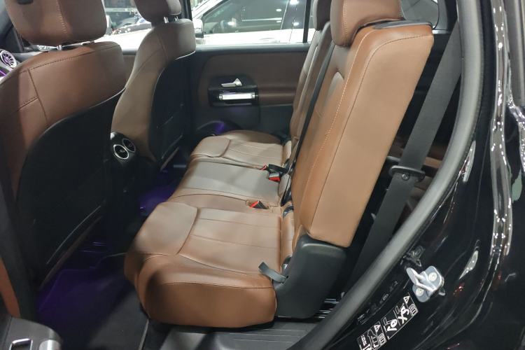 Used Mercedes-Benz GLB 2024 GLB 220 Fashion Model Left Rear Seat