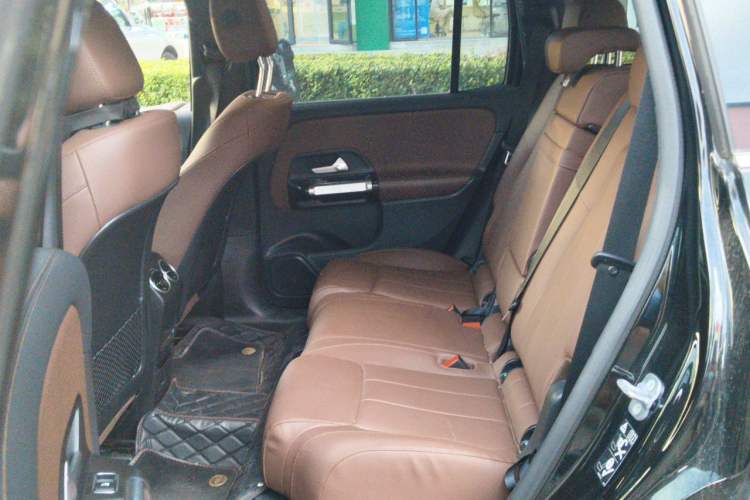 Used Mercedes-Benz GLB 2024 GLB 200 Dynamic Edition Left Rear Seat