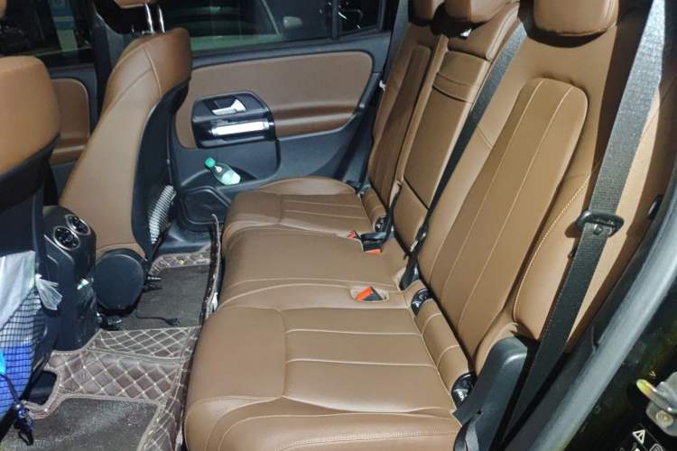 Used Mercedes-Benz GLB 2024-Year Restyled GLB 200 Dynamic Edition Left Rear Seat