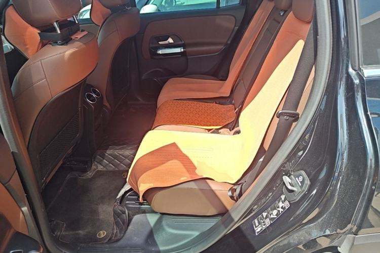 Used Mercedes-Benz GLB 2024 GLB 220 Fashion Model Left Rear Seat