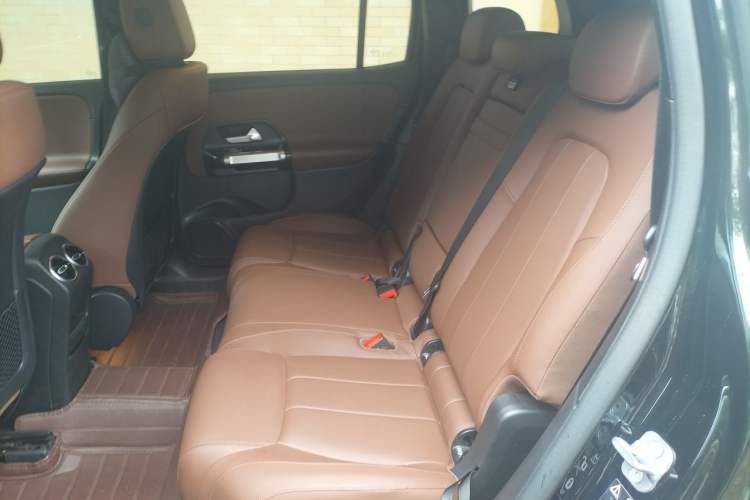 Used Mercedes-Benz GLB 2024 GLB 220 Dynamic Edition Left Rear Seat