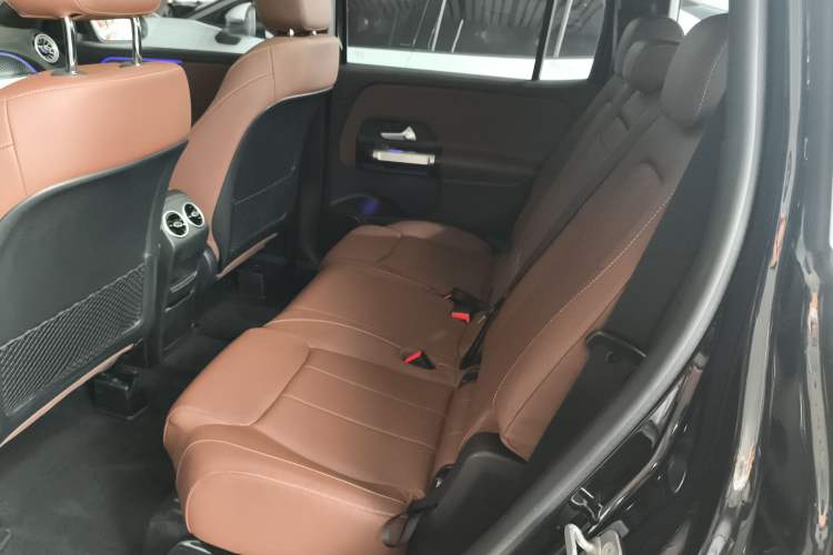 Used Mercedes-Benz GLB 2024 Refresh GLB 220 Fashion Edition Left Rear Seat