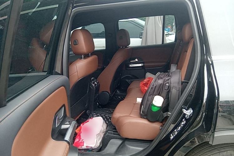 Used Mercedes-Benz GLB 2024 GLB 200 Fashion Model Left Rear Seat