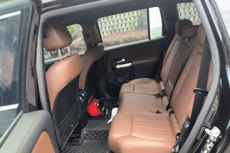 Used Mercedes-Benz GLB 2024 Refresh GLB 220 Dynamic Edition Left Rear Seat