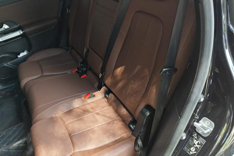 Used Mercedes-Benz GLB 2024-Year Restyled GLB 200 Dynamic Edition Left Rear Seat