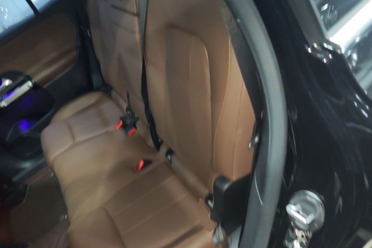 Used Mercedes-Benz GLB 2024 Refresh GLB 220 Dynamic Edition Left Rear Seat