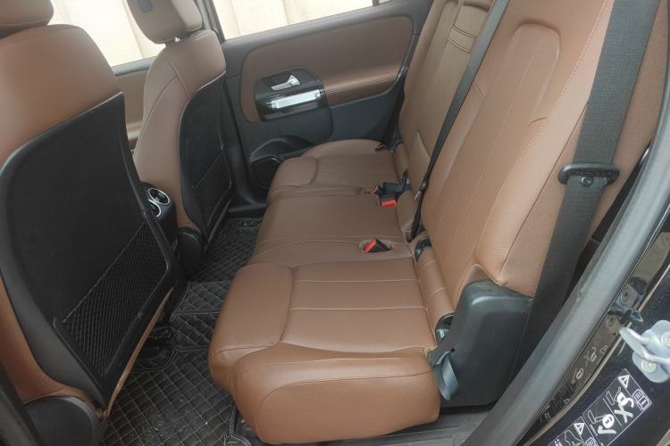 Used Mercedes-Benz GLB 2024 GLB 200 Fashion Model Left Rear Seat