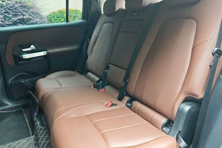 Used Mercedes-Benz GLB 2024-Year Restyled GLB 200 Dynamic Edition Left Rear Seat