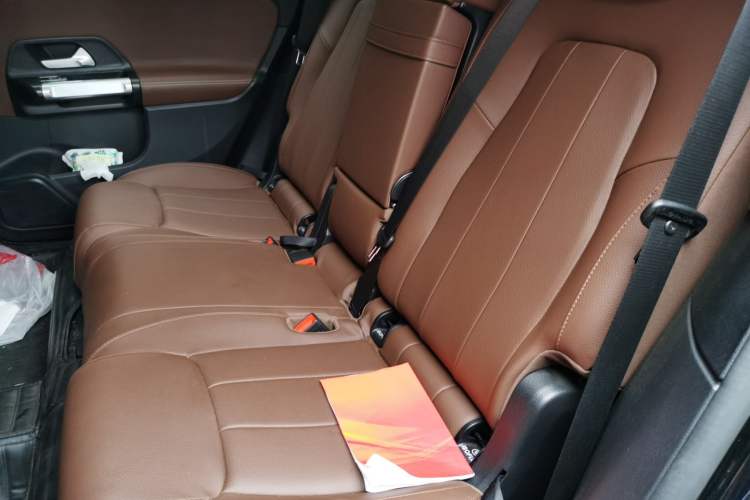 Used Mercedes-Benz GLB 2024-Year Restyled GLB 200 Dynamic Edition Left Rear Seat