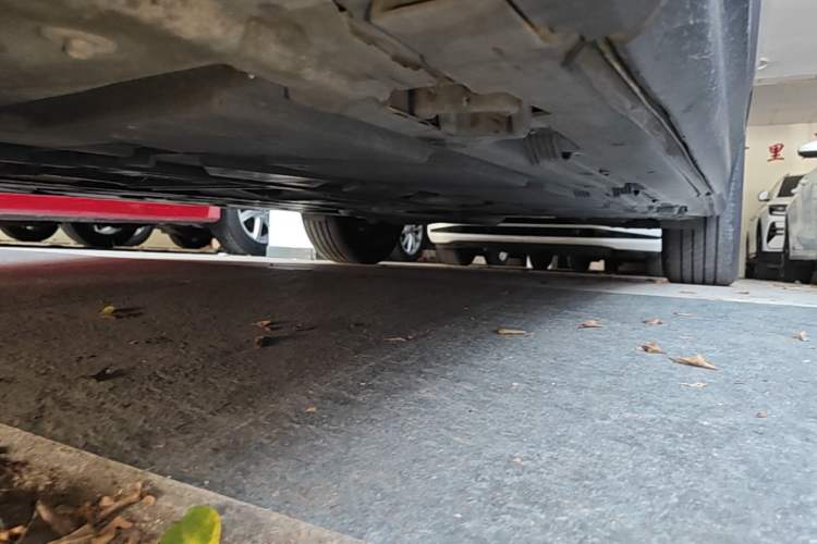 Used Mercedes-Benz GLB 2024 GLB 220 Fashion Model Left Side Sill