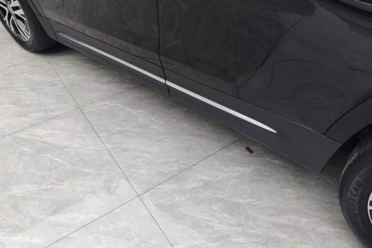 Used Mercedes-Benz GLB 2024 Refresh GLB 220 Dynamic Edition Left Side Sill
