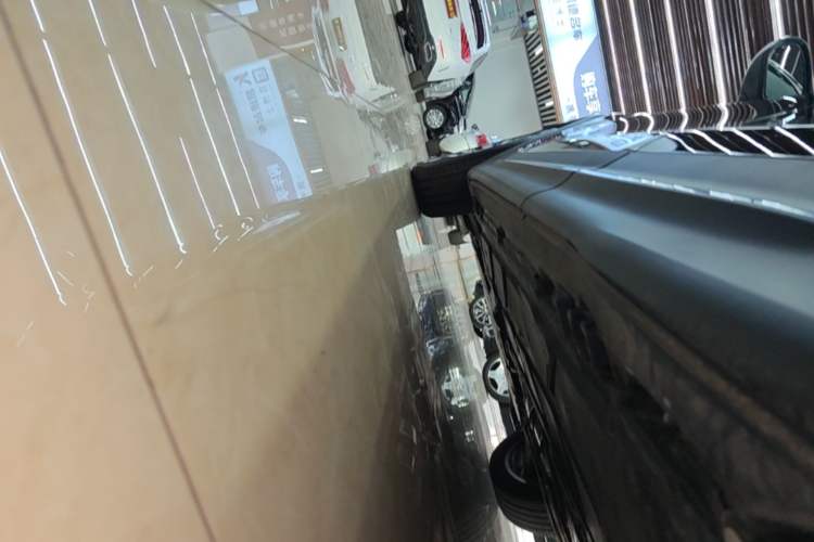 Used Mercedes-Benz GLB 2024 GLB 220 Fashion Model Left Side Sill