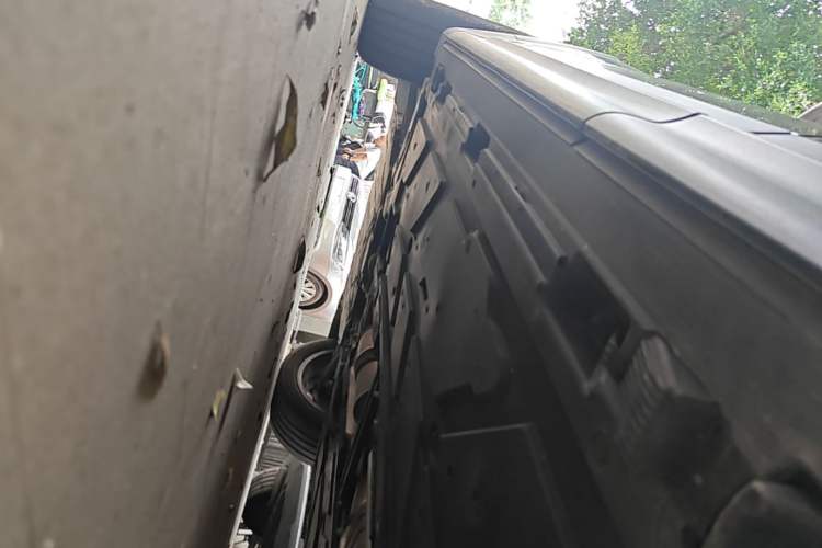 Used Mercedes-Benz GLB 2024 GLB 220 4MATIC Left Side Sill