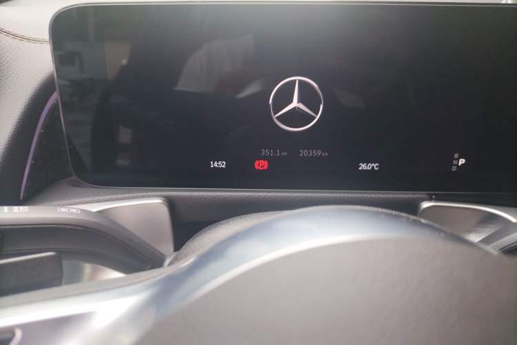 Used Mercedes-Benz GLB 2024 GLB 220 Dynamic Edition Odometer Close Up