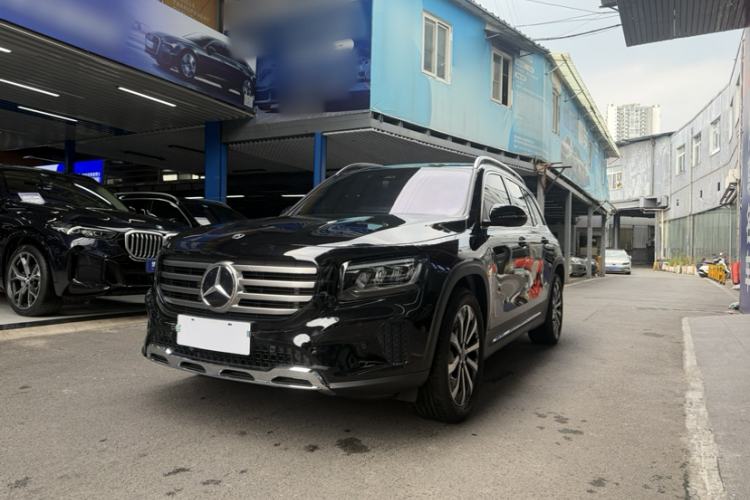 Mercedes-Benz GLB 2024 GLB 220 Fashion Model