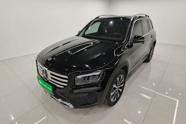 Ojetý Mercedes-Benz GLB 2024 Refresh GLB 220 Fashion Edition