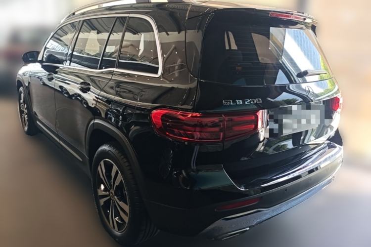 Used Mercedes-Benz GLB 2024-Year Restyled GLB 200 Dynamic Edition Rear Left 45 Deg