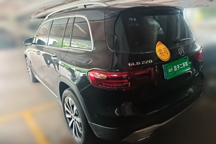 Used Mercedes-Benz GLB 2024 GLB 220 Fashion Model Rear Left 45 Deg