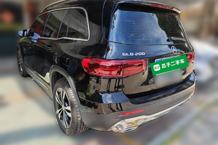 Used Mercedes-Benz GLB 2024-Year Restyled GLB 200 Dynamic Edition Rear Left 45 Deg