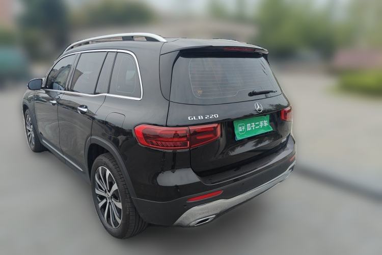 Used Mercedes-Benz GLB 2024 GLB 220 Fashion Model Rear Left 45 Deg