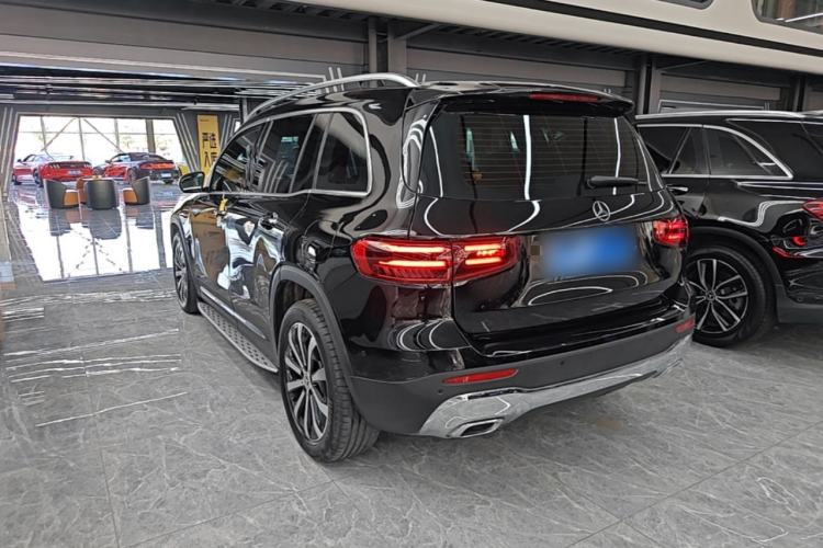 Used Mercedes-Benz GLB 2024 GLB 220 Fashion Model Rear Left 45 Deg