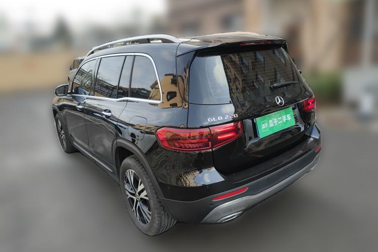 Used Mercedes-Benz GLB 2024 Refresh GLB 220 Dynamic Edition Rear Left 45 Deg