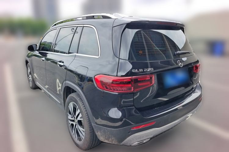 Used Mercedes-Benz GLB 2024 Refresh GLB 220 Dynamic Edition Rear Left 45 Deg