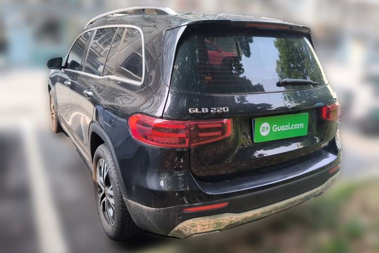 Used Mercedes-Benz GLB 2024 GLB 220 Dynamic Edition Rear Left 45 Deg