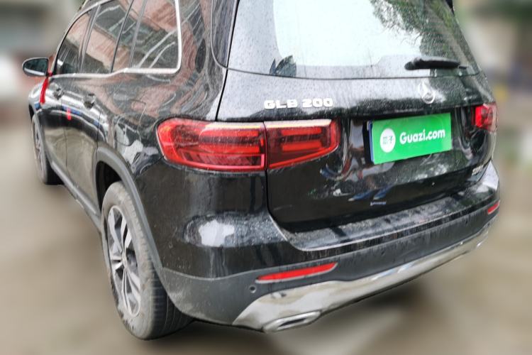 Used Mercedes-Benz GLB 2024-Year Restyled GLB 200 Dynamic Edition Rear Left 45 Deg