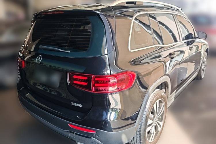 Used Mercedes-Benz GLB 2024-Year Restyled GLB 200 Dynamic Edition Rear Right 45 Deg