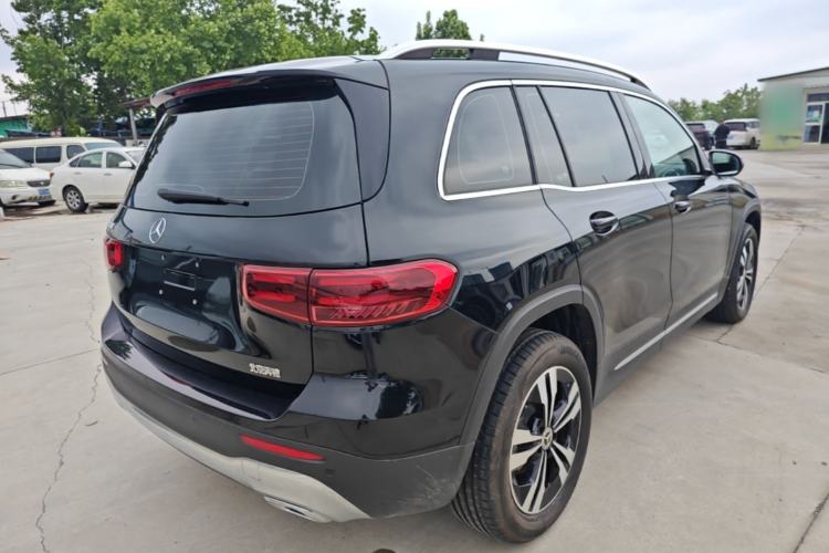 Used Mercedes-Benz GLB 2024-Year Restyled GLB 200 Dynamic Edition Rear Right 45 Deg