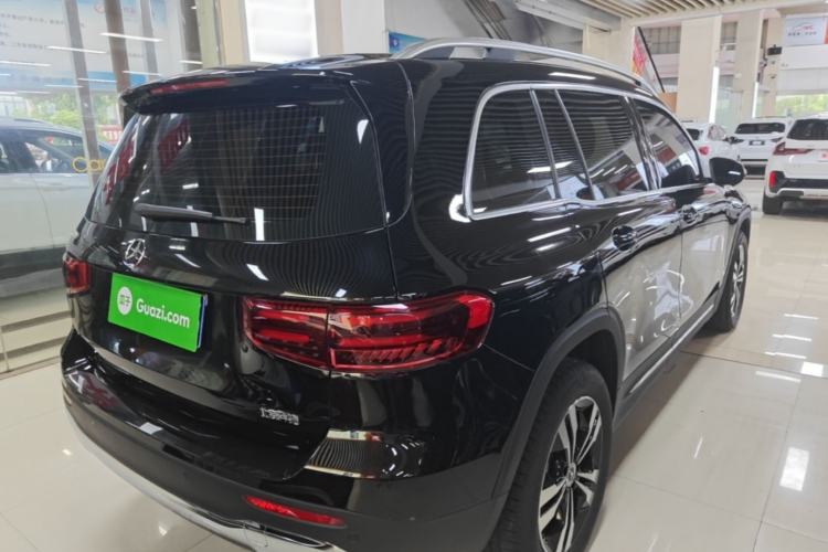 Used Mercedes-Benz GLB 2024 GLB 200 Dynamic Edition Rear Right 45 Deg
