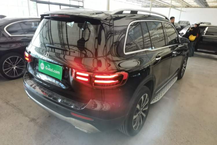 Used Mercedes-Benz GLB 2024 Refresh GLB 220 Fashion Edition Rear Right 45 Deg
