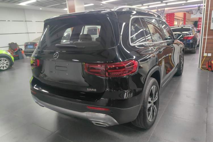 Used Mercedes-Benz GLB 2024 GLB 200 Dynamic Edition Rear Right 45 Deg