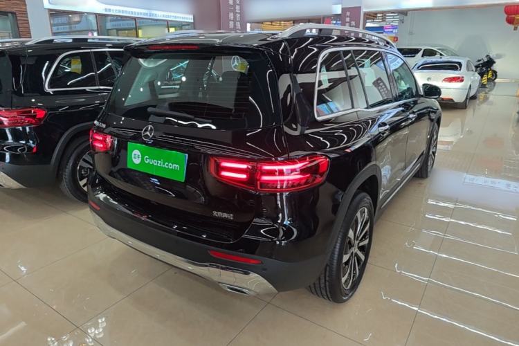 Used Mercedes-Benz GLB 2024 GLB 220 Fashion Model Rear Right 45 Deg