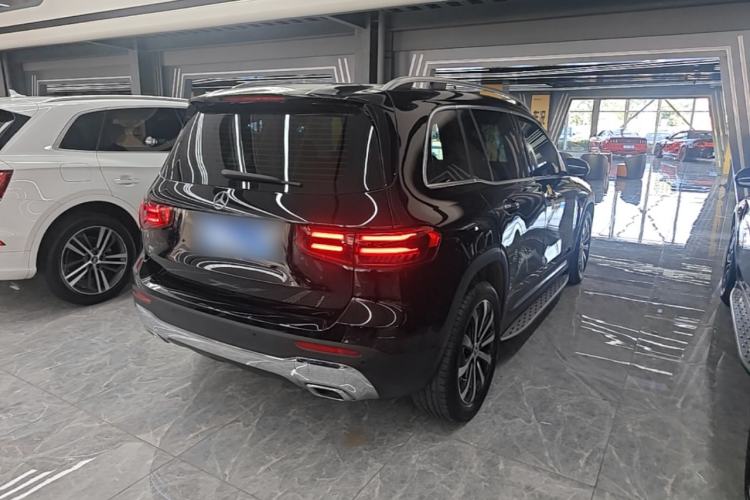 Used Mercedes-Benz GLB 2024 GLB 220 Fashion Model Rear Right 45 Deg