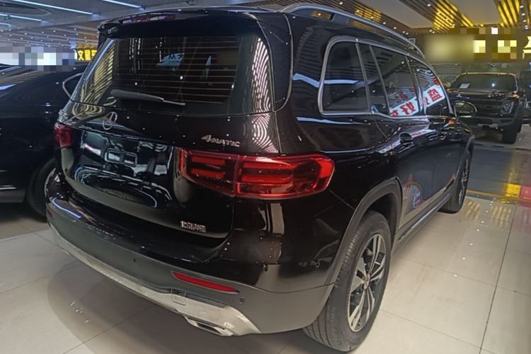 Used Mercedes-Benz GLB 2024-Year Restyled GLB 200 Dynamic Edition Rear Right 45 Deg