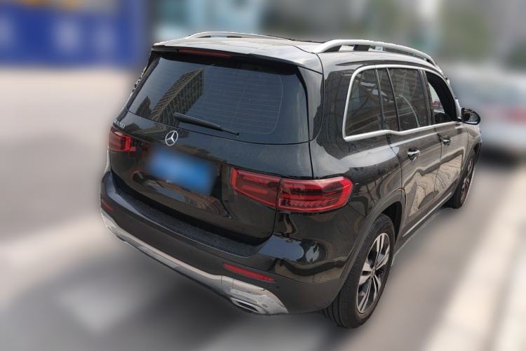 Used Mercedes-Benz GLB 2024-Year Restyled GLB 200 Dynamic Edition Rear Right 45 Deg
