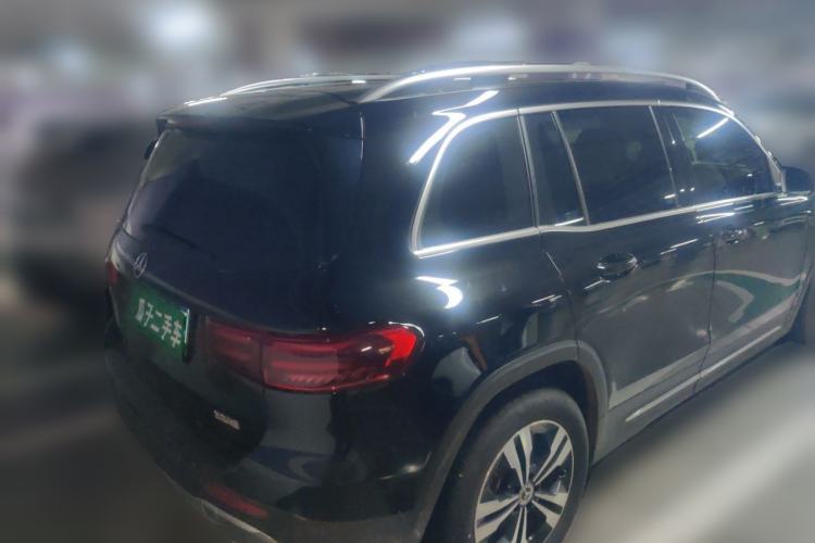 Used Mercedes-Benz GLB 2024-Year Restyled GLB 200 Dynamic Edition Rear Right 45 Deg
